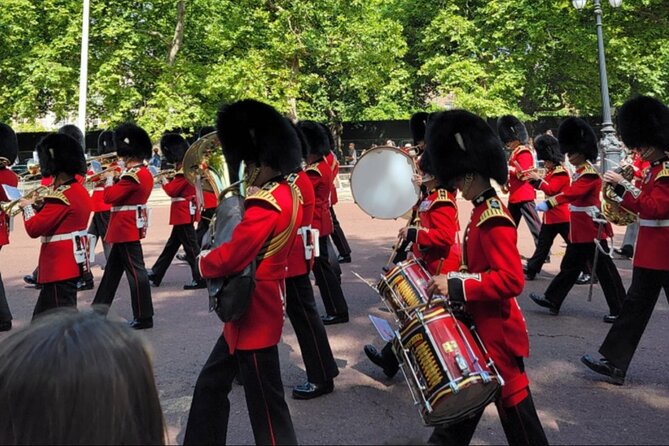 London: Westminster Abbey, Big Ben & Changing of the Guards Tour - How much Big Ben do you actually see?
