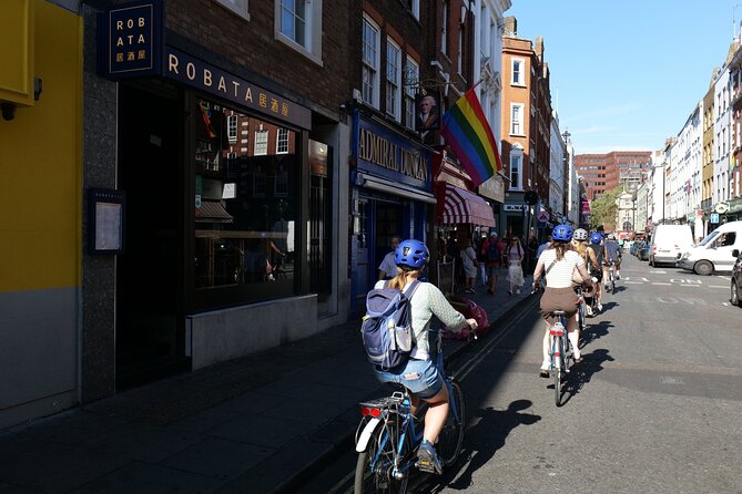 Love London Bike Tour - Hyde Park, London’s green breathing space