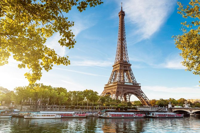 Luxury Paris Day Trip from London with Seine River Lunch Cruise - Carrousel du Louvre and the missing Louvre option