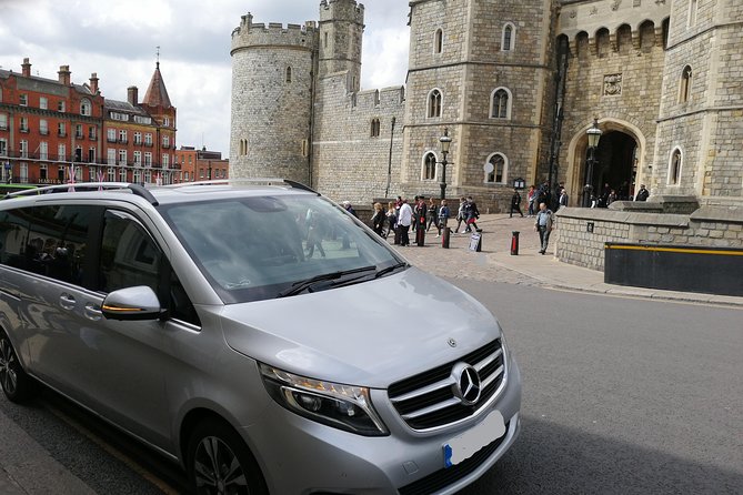 Luxury Private Day Hire London-London Stopover at Windsor & Hampton Court Palace - What the private format does well