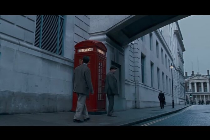 Magical Harry Potter tour in Spanish, ! You choose the option! - Millennium Bridge: a dramatic film moment in an ordinary commute