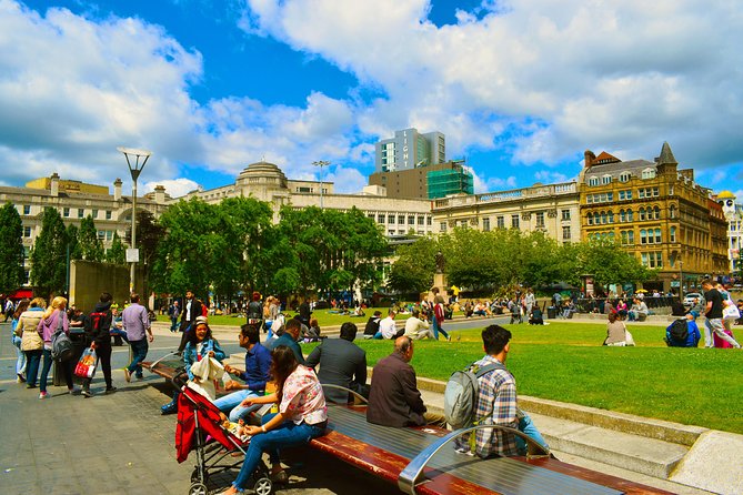 Manchester Afternoon Walking Tour - Chinatown and Manchester Art Gallery