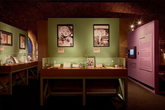 Marilyn: The Exhibition - Films, photographs, and the written story