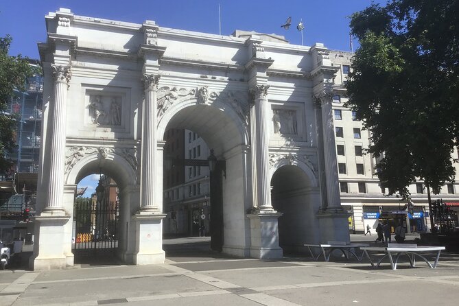 Mayfair and Belgravia Private Walking Tour - Why Mayfair and Belgravia make a good walking pair