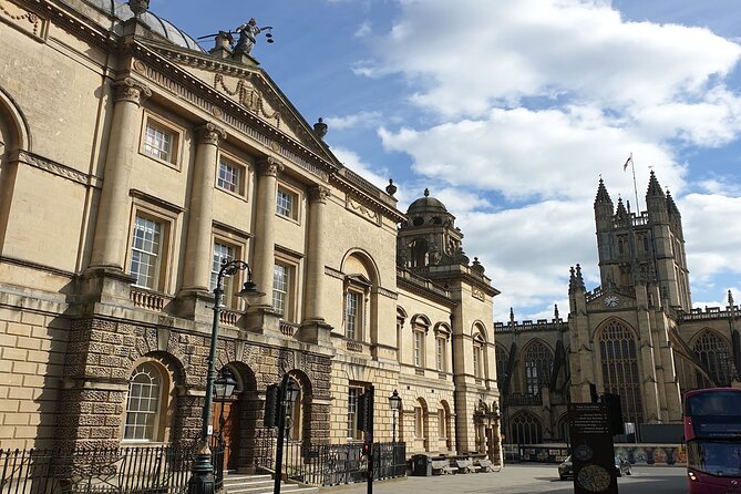 Medieval Bath: A Self-Guided Audio Tour along the City Wall - Following the wall with the VoiceMap app