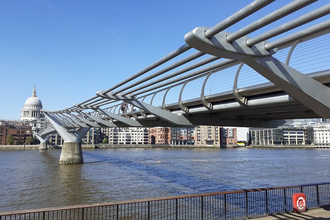 Medieval History Walking Tour from The Tower of London - HMS Belfast and London Bridge