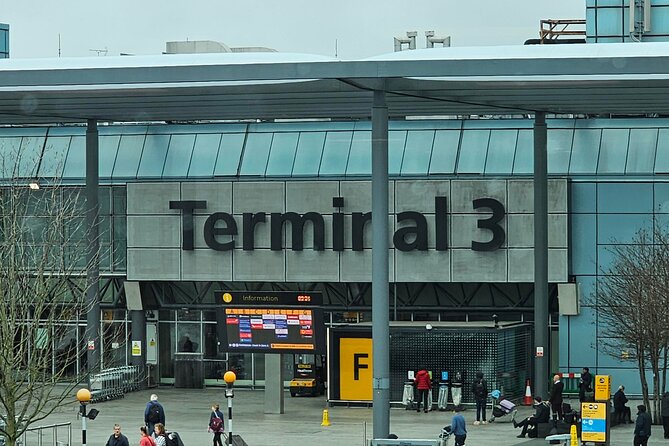 Minibus from Heathrow Airport to Southampton via Netley Abbey - The Heathrow pickup and meet-and-greet