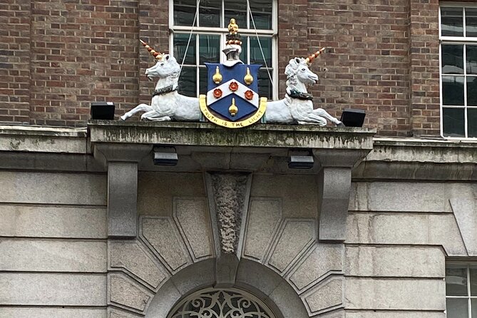 Money and Power in the City Sightseeing Tour - Guildhall and the medieval guild buildings
