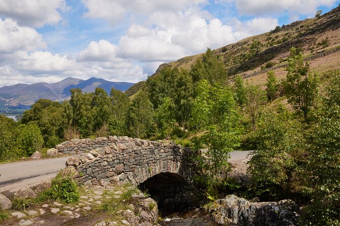 Mountain Goat Full Day Tour: Ten Lakes from Oxenholme - Honister Pass and Newlands Valley bring the road drama