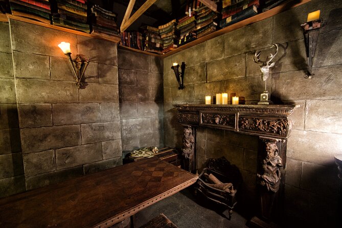 moviESCAPE Stockport Merlin's Magic Academy Escape Room Game - The atmosphere, lighting, and practical details