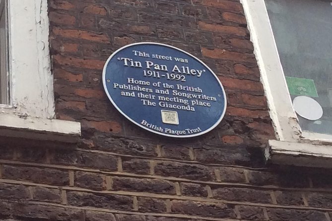Music of London Rock And Pop Private 3-Hour Walking Tour - Walking, transport, and the three-hour pace