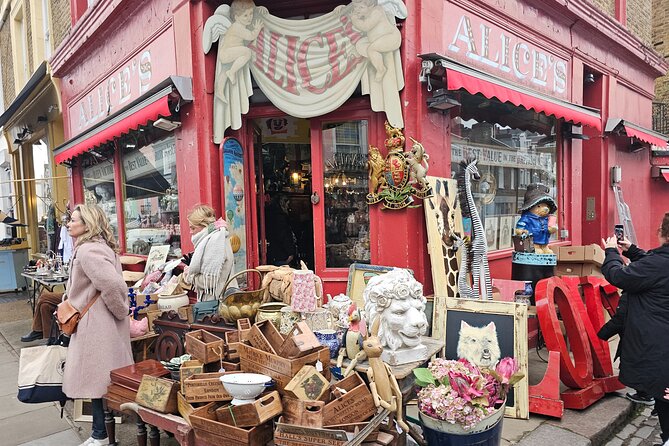 Notting Hill Walking Private Tour - Backstreets, independent shops, and Banksy art