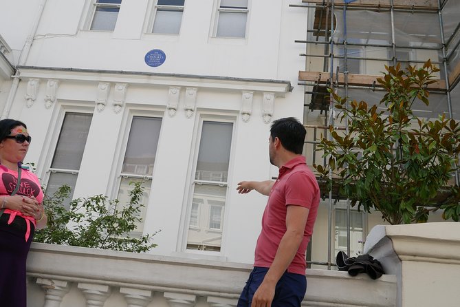 Notting Hill Walking Tour for Small Groups - St Lukes Mews and Love Actually
