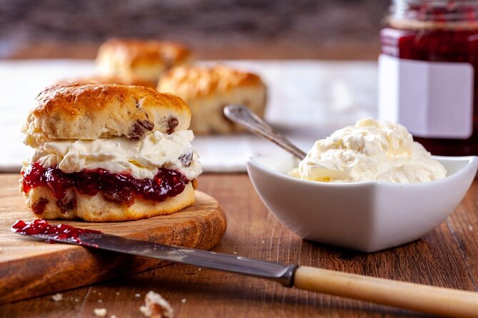 Notting Hill Walking Tour with Cream Tea - Notting Hill gives the tour its character