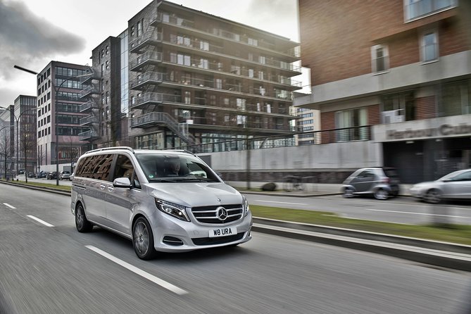 Nottinghamshire to London Heathrow Airport (LHR) Luxury Transfers - A private alternative to trains and coaches