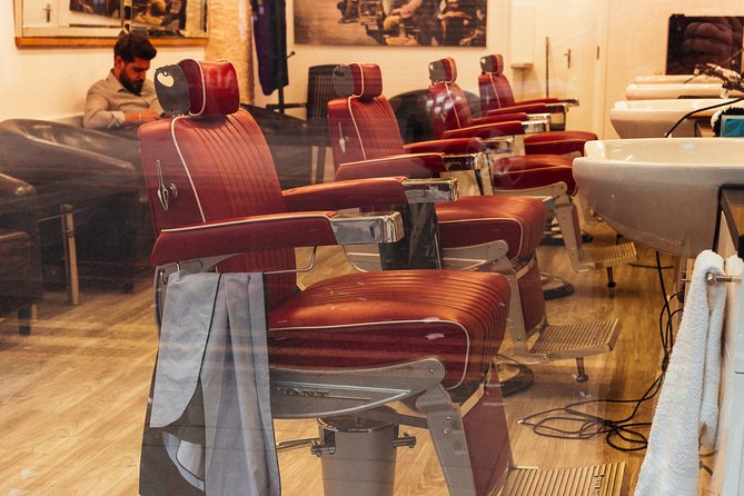 Off the Beaten Track in London: Private Shoreditch Tour - Old Spitalfields Market and Christ Church Spitalfields