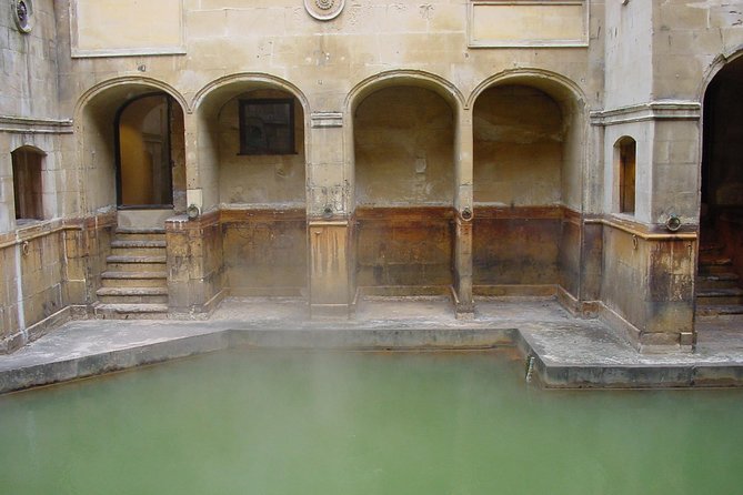 One Way or Round Trip Private Transfer: Heathrow Airport to Bath - Meeting your driver at Heathrow