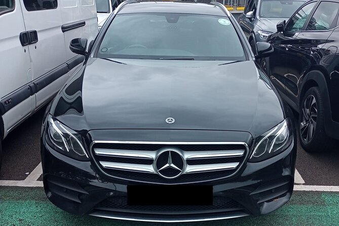One Way Taxi Transfer from Gatwick Airport to Heathrow Airport - Comfort, privacy, and the ordinary car question