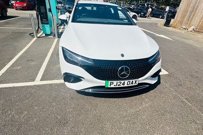 One Way Taxi Transfer from Heathrow Airport to City Airport - Comfort details that matter after a flight