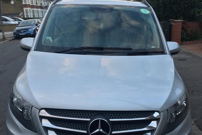 One Way Taxi Transfer from Heathrow Airport to Gatwick Airport - From Heathrow to Gatwick in about 90 minutes