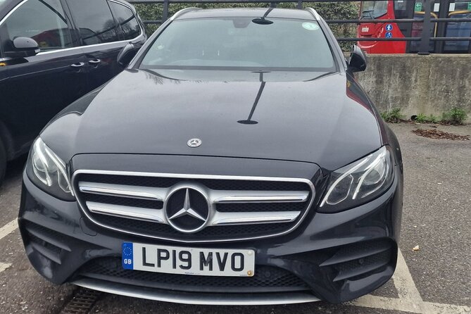 One Way Taxi Transfer from London City Airport to London City - Child seats and extra charges to watch