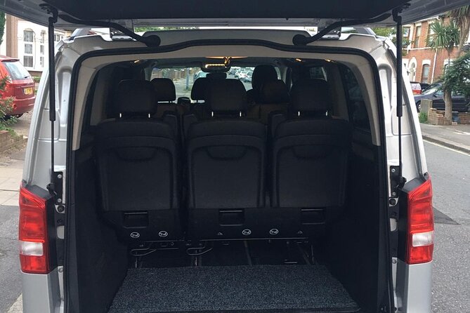 One Way Taxi Transfer from London to Heathrow Airport - Extra charges worth noting
