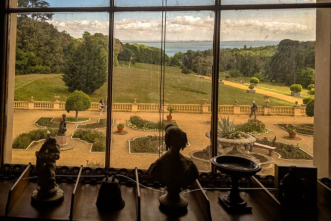 Osborne House-A driver guided tour of Victoria's Island Paradise - Entering Queen Victoria’s Italianate retreat
