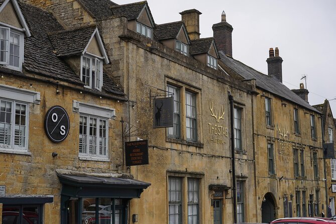 Oxford and Cotswolds Tour with Country Pub Lunch from London - What the $257.95 price really buys