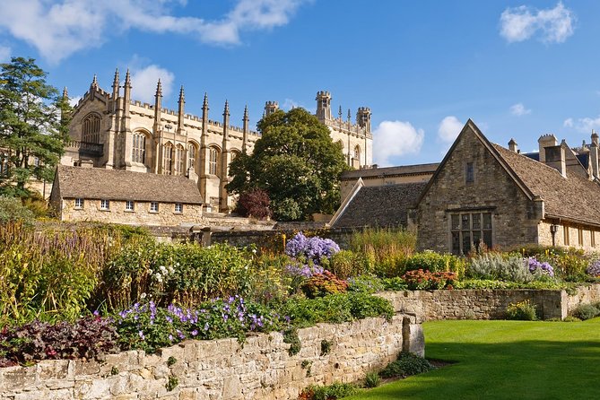 Oxford & Cambridge Universities Tour - The coach ride is part of the bargain