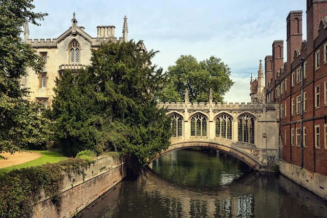Oxford & Cambridge Universities Tour - Starting in London at 8:30 a.m.