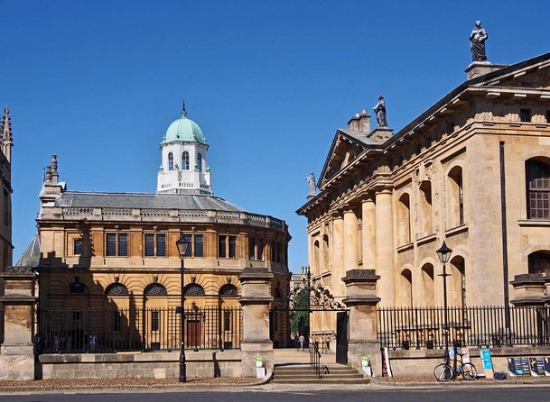 Oxford Official University & City Tour - A fast introduction to Oxford’s university and city