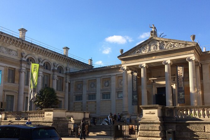 Oxford Official University & City Tour - Trinity College and Oxford’s famous college system