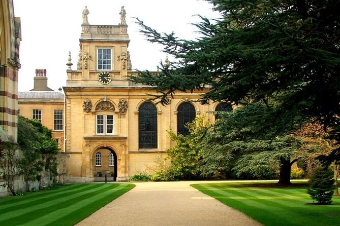 Oxford Official University & City Tour - Sheldonian Theatre and the ceremonial side of university life
