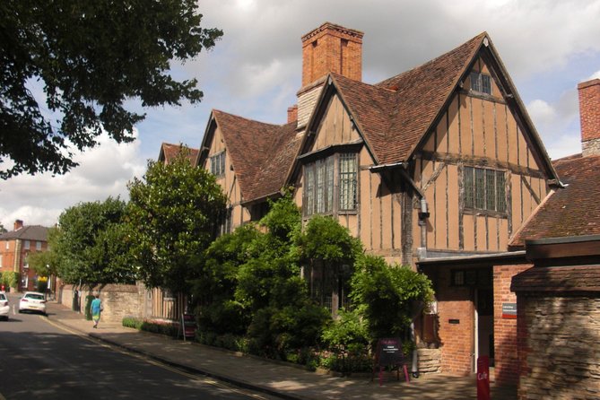 Oxford, Shakespeare Country & Warwick castle private Tour - Six hours of travel is the real tradeoff