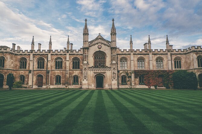 Oxford Tour App, Hidden Gems Game and Big Britain Quiz (1 Day Pass) UK - Finding lesser-known corners of Oxford