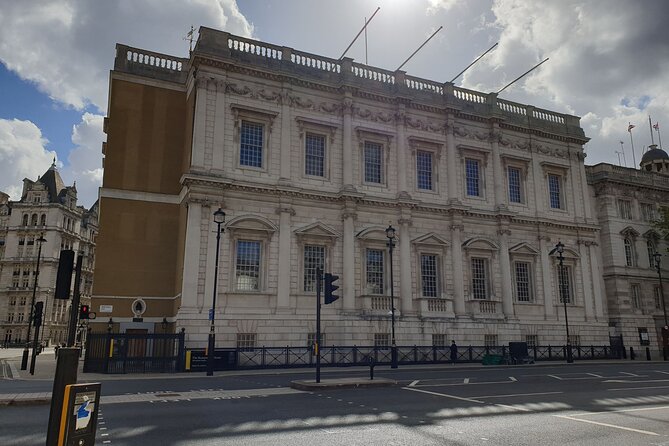 Palaces, Parliament & Power: A Walking Tour of London's Royal City - Why this short London walk works