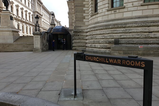 Palaces, Parliament & Power: A Walking Tour of London's Royal City - Downing Street, the Cenotaph, and Parliament