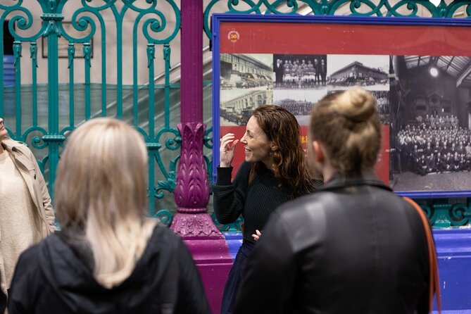 Paranormal ActivityTour in Old London - Ouija Boards, K2 Meters, and Dowsing Rods