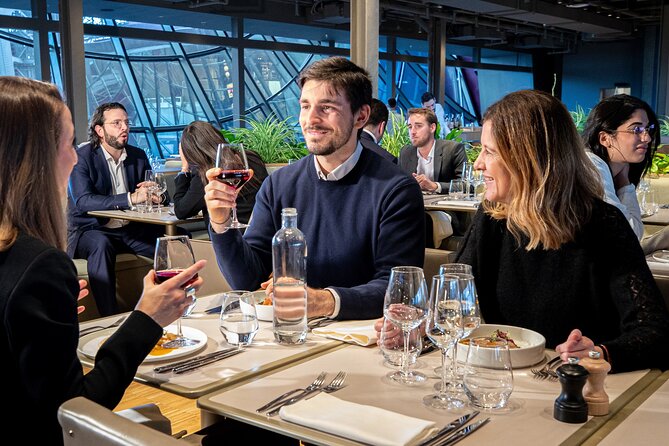 Paris by Rail - Sightseeing Bus and Eiffel Tower Champagne Lunch - Sacré-Cœur and the final stretch