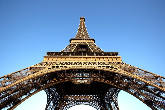 Paris Tour via Eurostar, with Seine Cruise and Travelcard - The Louvre, Arc de Triomphe, and Notre-Dame