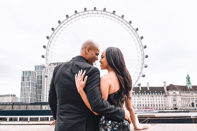Photoshoot in London with Professional Photographer - Planning your route with Tasha