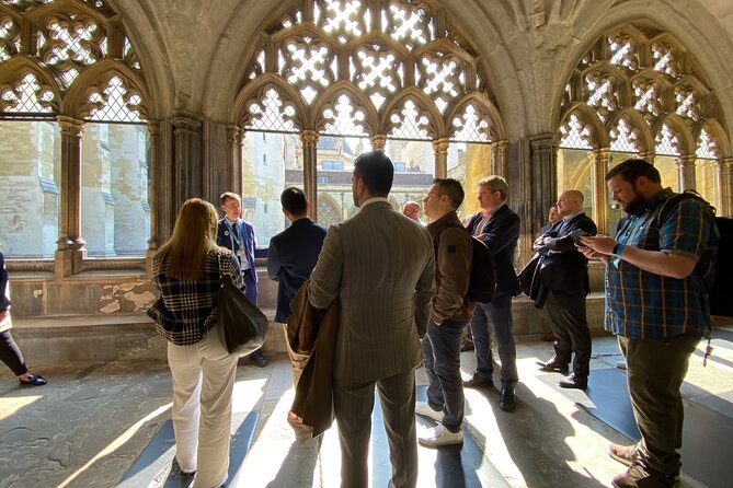 Priority Access Westminster Abbey Tour with a Professional Guide - Starting in the Cellarium with coffee and pastries
