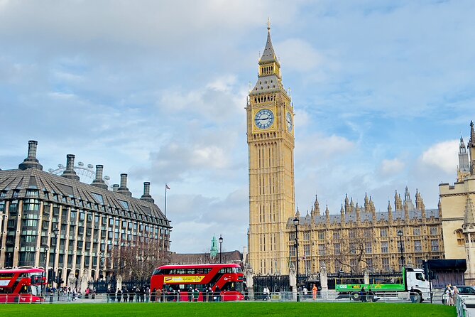 Private 3-Hour London Tour with Pickup – Explore Iconic Landmarks - A fast first look at London’s royal and historic core