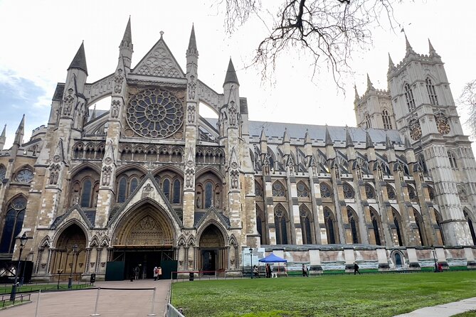 Private 3-Hour London Tour with Pickup – Explore Iconic Landmarks - The Tower of London and Tower Bridge