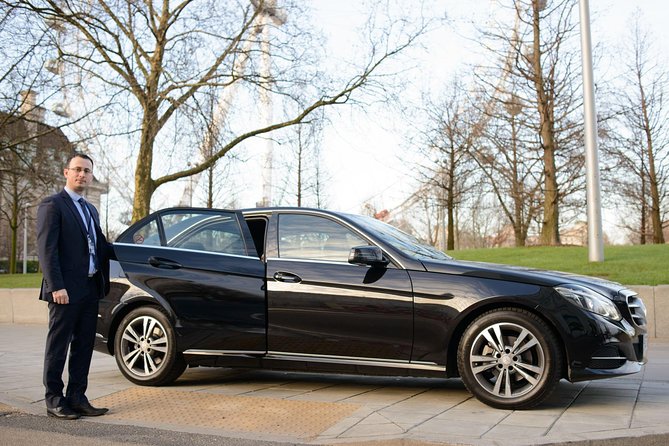 Private Arrival Transfer: Heathrow Airport to Central London - The BMW or Mercedes Ride Into Central London
