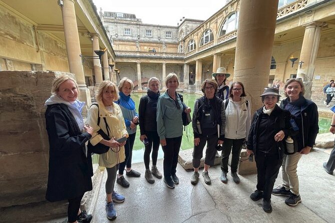 Private Bespoke Walking Tour in London - Lost churches, brave acts, and Temple Bar