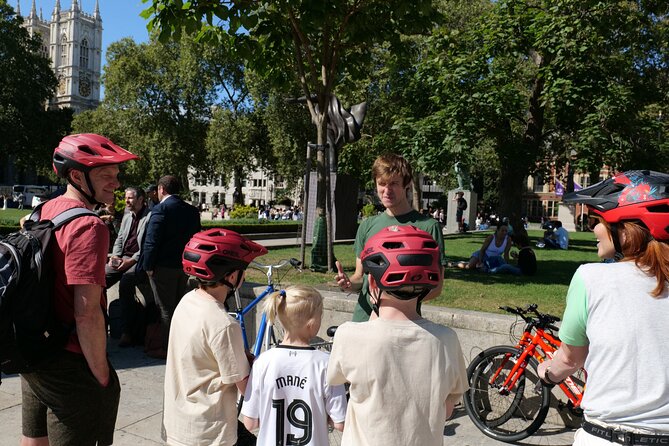 Private Bike or eBike Gold Classic Tour London - St James’s Park and Buckingham Palace