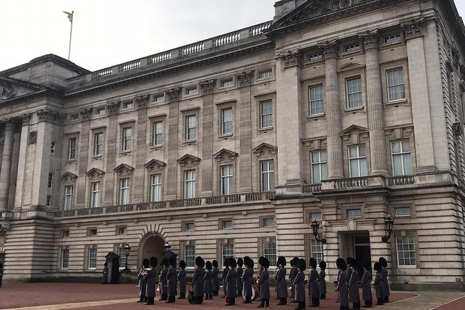 Private Chauffeur at your Disposal in London - Who should book this London chauffeur service