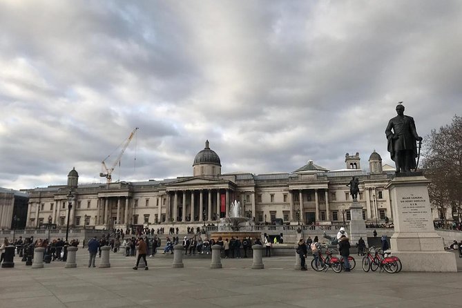 Private Chauffeur at your Disposal in London - Should you book it?
