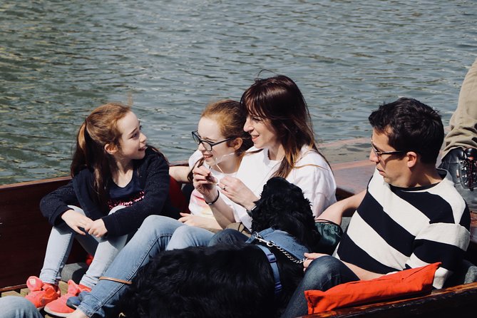 Private Chauffeur Punt Tour - Who should book this Cambridge punt tour?